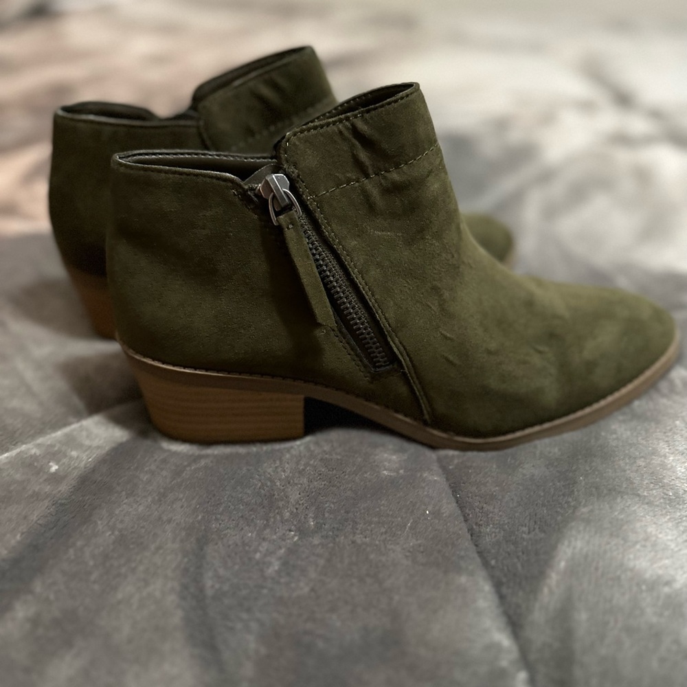 Ankle Boots with Chunky Heel-Size 8.5